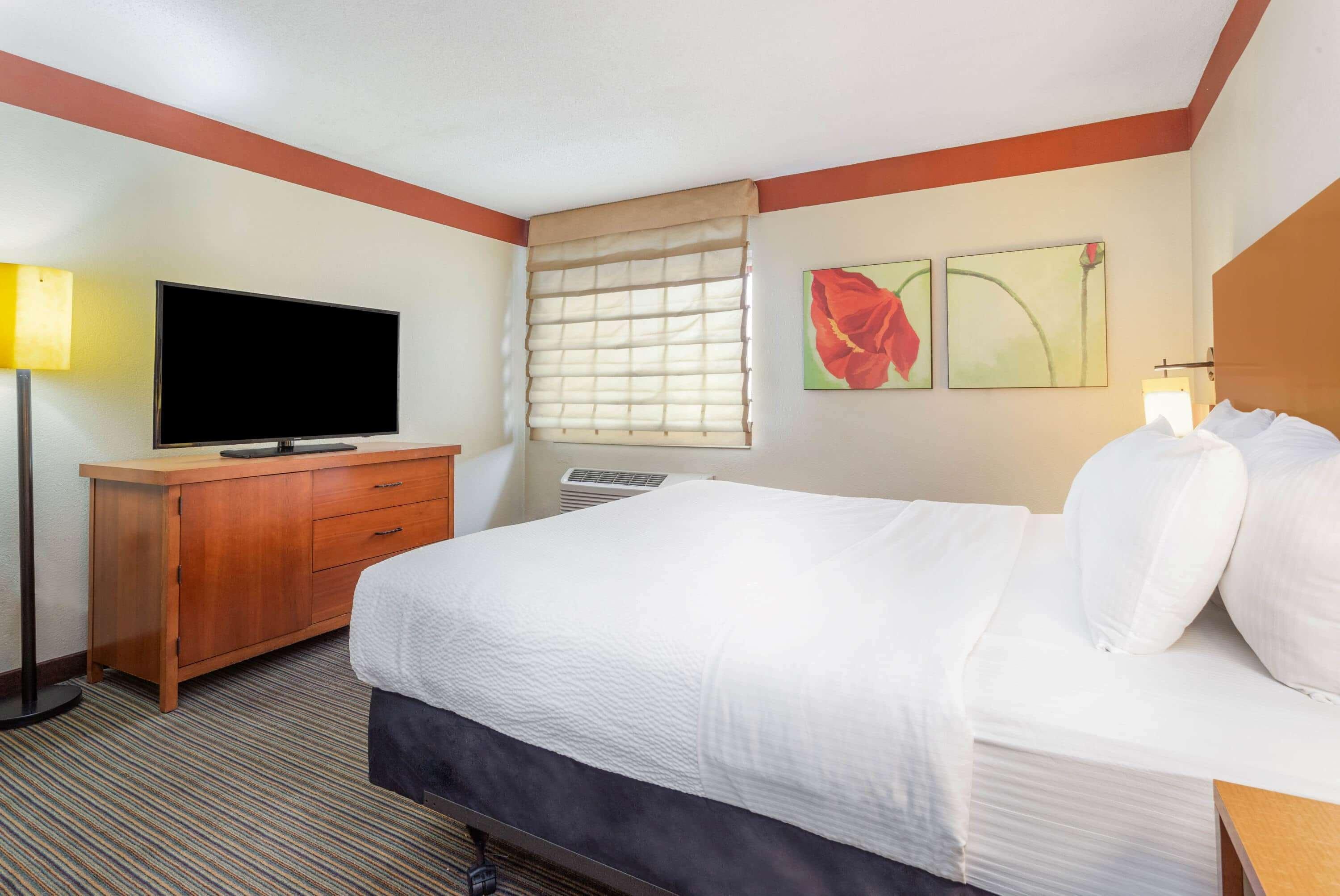 Hotel La Quinta By Wyndham Chicago Tinley Park Exterior foto